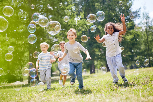 Discovery Spring Break: Bubble Dance Party! @ Kansas Children's Discovery Center